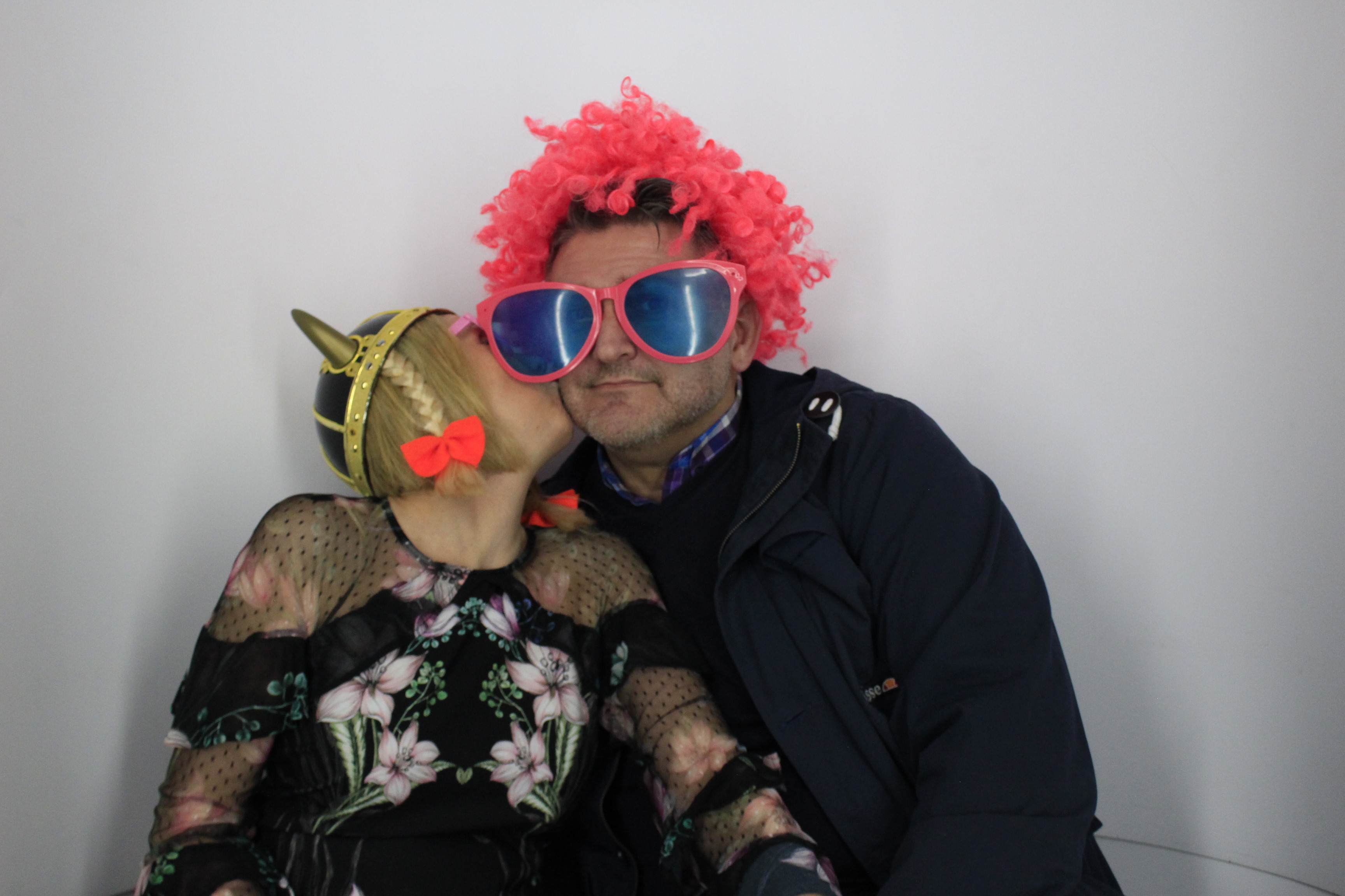 Darren and sarah’s 40th birthday celebration | View more photos from the event at gallery.myphotoboothexperience.co.uk/u/MyPhotoBoothExperienceLtd/Darren-and-sarah’s-40th-birthday-celebration